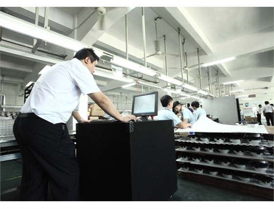 &ldquo;納尼&rdquo;毅廷完美喇叭功放?。?/></a></p><p><span style=